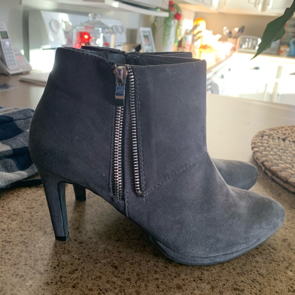 Women’s Heeled Booties